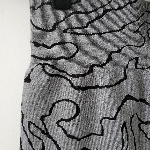 Grey and black workout set - Size S - Picture 6 of 12